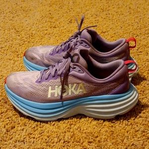HOKA Bondi 8